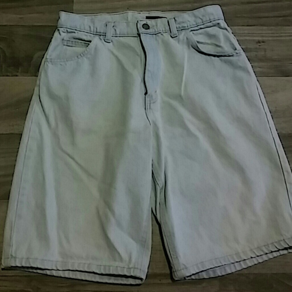 Men's stylish jean shorts